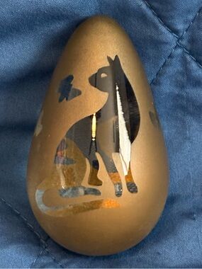 Vintage Frosted Satin Gold Art Glass Teardrop Egg Paperweight Cat & Butterfly